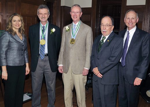 first-citizens-award-2013-370px